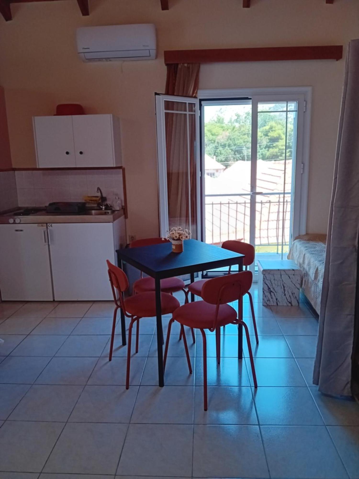 Valta'S Room Palairos Экстерьер фото